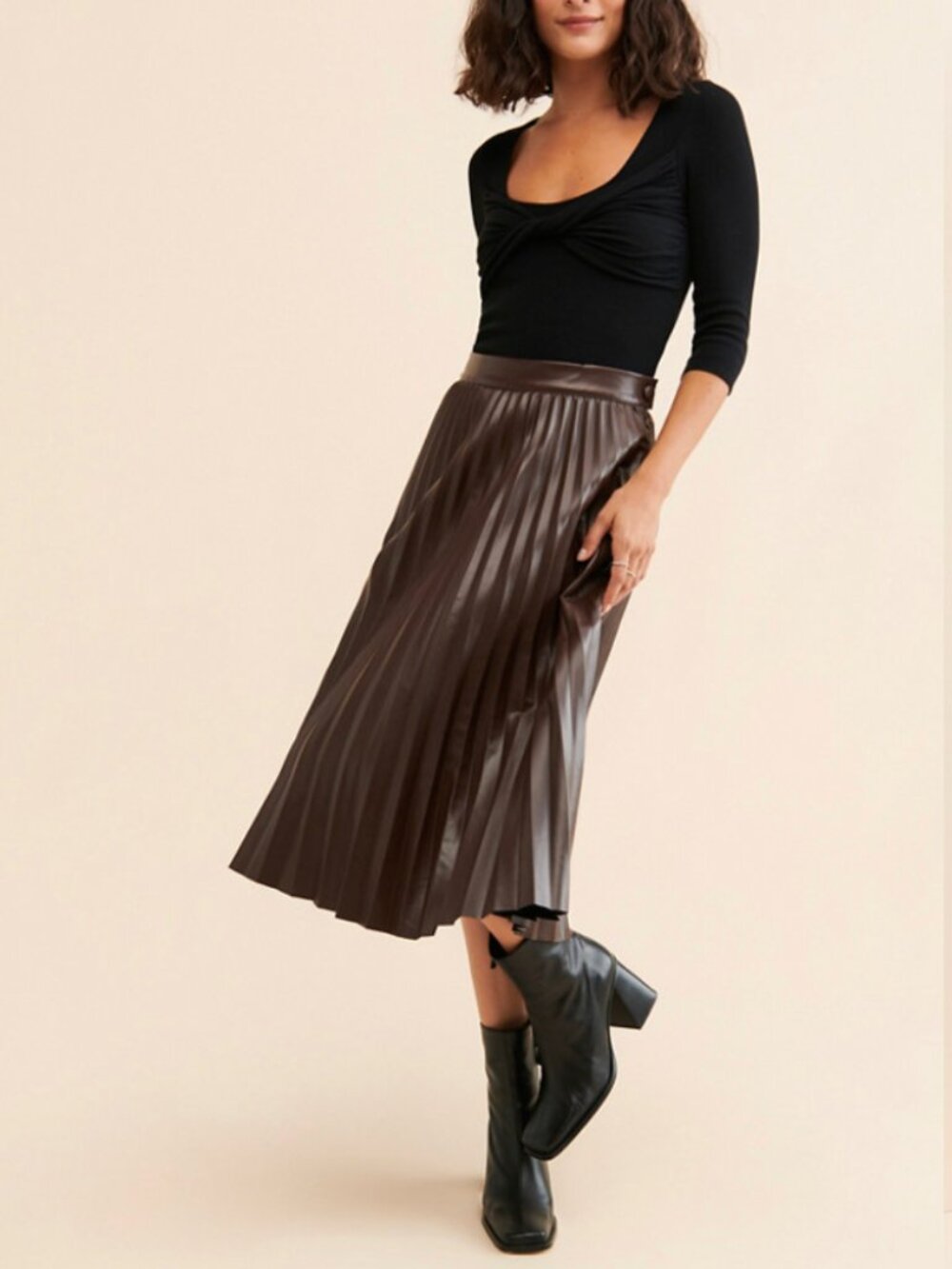 Mare Mare Pleated Vegan Leather Skirt